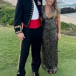 Nicole Miller Midnight Sequin Stars Gown 🌟 Size 6